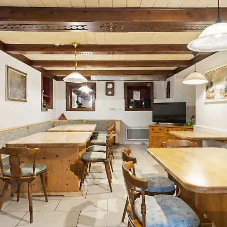 Cozy Apartment In Bramberg Am Wildkogel Near Ski Area