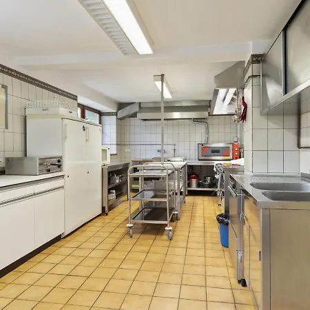 Cozy Apartment In Bramberg Am Wildkogel Near Ski Area Appartamento
