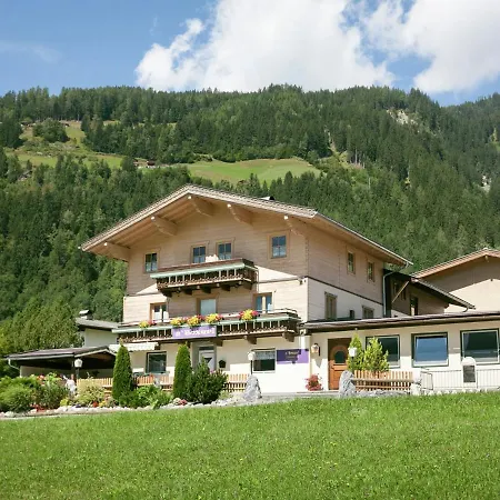 Appartamento Cozy Apartment In Bramberg Am Wildkogel Near Ski Area